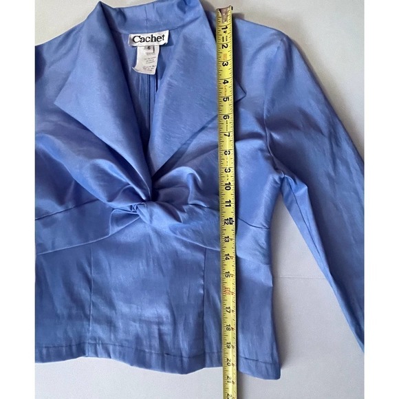 CACHET Formal Vintage Knot Front Blue Top Size 6 - Picture 9 of 10